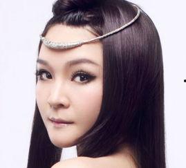 董贞个人资料及照片,古典与现代交融的才女歌手，美丽与才华并存的魅力女神